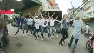 Stray Kids "극과 극(N/S)" Video (Street Ver.)