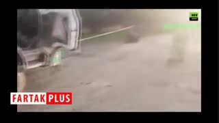 هالک پاکستان کامیونت را به اندازه 10 ثانیه نگه می‌دارد و اجازه حرکت نمی‌دهد