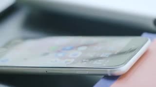 بررسی گوشی موبایل اپل IPHONE SE مارکتیکا