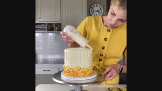 تزئین کیک  به مناسبت تولد نوتلای اکسوالا❤❤❤