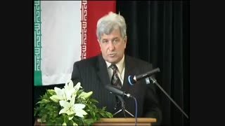 نصرت ماشیچ در کالج فارسی-بوسنیایی 08.06.2007.