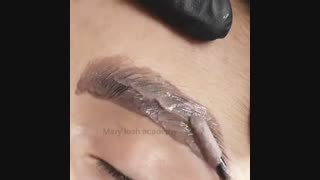 نحوه صحیح رنگ کردن ابروها _ آکادمی مریم مظفری نیا