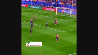 تکنیک بالای ساول نیگویز از بایرن مونیخ در گزشتن از دفاع سه لایه