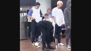 جیمین در هر صورت دقیقه@_@