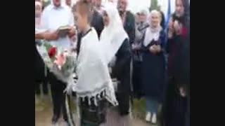 شرکت نسل جوان مسلمانان بوسنی در مراسم یادبود اولین شهید ایرانی دراین کشور