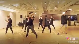 قسمتی از دنس LA LA LA