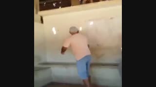 نمونه ای از مردم آزاری های جدید .یادگیری.زشته