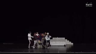 Dionysus تمرین رقص