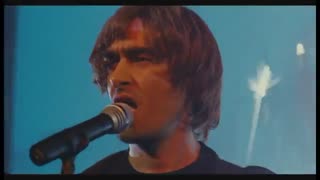 نمایی موزیکال و آوازی از فیلم سینمایی ساکن طبقه وسط » شهاب حسینی