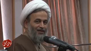 ولایت گل نمیزند | ولایت‌ مثل یک داوری می‌ماند، داوری می‌کند بازی خوب انجام بگیرد، گل نمی‌زند، دفاع هم نمی‌کند.