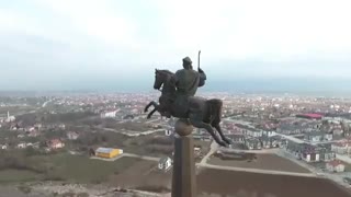 مجسمه کوراوغلو در ترکمنستان