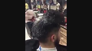 صاف کردن موهای موج دار مردانه 09123019243