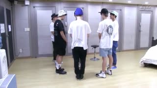 تمرین  رقص BTS