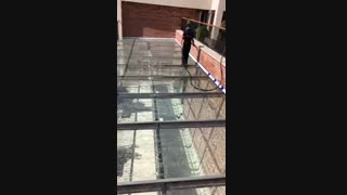 تست آب سقف شیشه ای