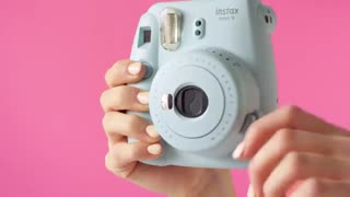 fujifilm Instax Mini 9 : بررسی دوربین عکاسی چاپ سریع فوجی فیلم