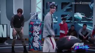 برنامه Street Dance China  رقص خیابانی چین:قسمت1 با حضور وانگ ییبو و لی اکسو و جکسون وانگ +زیرنویس فارسی