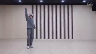 پرکتیس آهنگ Dynamite از بی تی اس BTS