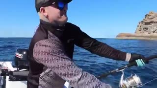 Giant Trevally Destroys Favourite LURE