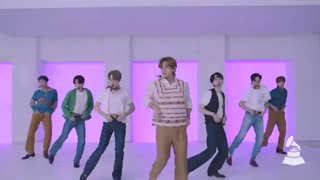 DYNAMITE' grammy press play performance'