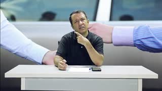 فروشنده حرفه ای با مشتری درد دل نمی کند. 09125281952