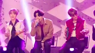 اجرای آهنگ Dynamite از بی تی اس در Grammy Museum