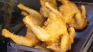 طبل مرغ سرخ شده،مرغابی ترش و شیرین _ غذای خیابانی کره جنوبی