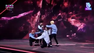 اجرای TXT با آهنگ "Puma" در super on:tact