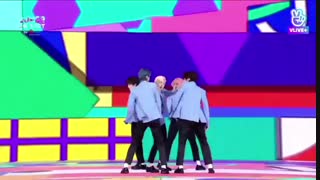 اجرای TXT با آهنگ "DRAMA" در super on:tact