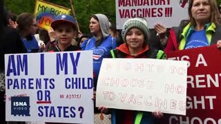 مردم در انتظار واکسن، مخالفان در پی کشف توطئه!