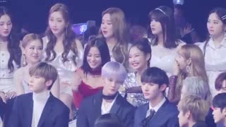 ری اکشن بلک پینک به ویدیو تبلیغات جیسو و رزی