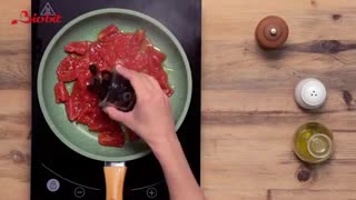 پای گوجه فرنگی پوست کنده، زیتون و پنیر فتا