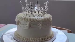 ساخت کیک در کافه کیک کره _ دسر کره ای