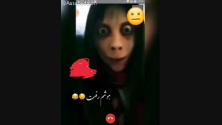 کلیپ از مومو. والا اهنگ بهش میاد