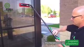 شستشوی شیشه ها و نما با دستگاه شیشه شور فلامک ماشین