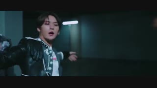 موزیک ویدیوback door از stray kids با زیرنویس فارسی