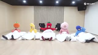 پرفورمنس آهنگ "(Chamber 5 (Dream of Dreams" از گروه انهایپن (ورژن هالووین)