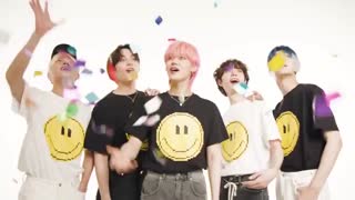 انتشار لباس های مینی آلبوم blue hour از 2 نوامبر در weverse shop فروخته میشود