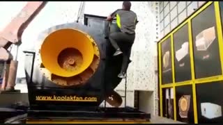 بارگیری سانتریفیوژ1400mm غول آسای محصول شرکت کولاک فن