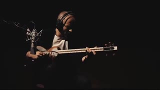 دانلود موزیک ویدیو جدید میلاد درخشانی به نام وطن