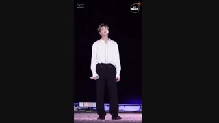 فوکس ار ام برای اجرای LifeGoesOn در AMAs2020