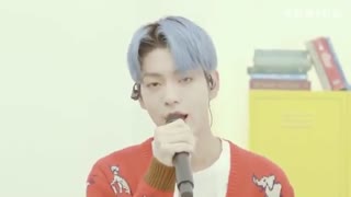 TXT 투모로우바이투게더 "Blue Hour" (Live Performance) | Open Mic