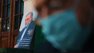 طواف پیکر دانشمند برجسته هسته‌ای شهید حاج محسن فخری‌زاده در حرم مطهر رضوی