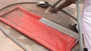 رنگ زدایی خودرو