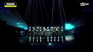 اجرای آهنگ های 'Short Hair + She Was Pretty + Dynamite' از گروه TXT در جشنواره MAMA 2020