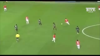 دهه هشتادیهای طرفدار لیونل مسی نگاه کنن ببینن کریس واقعی کی هستش