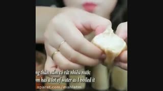 چالش غذا خوردن