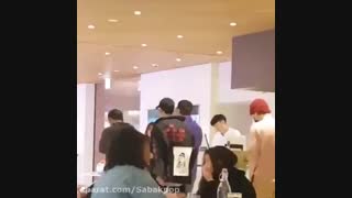 مثلا اومدن خیلی شیک و مجلسی برن که سهون یهو رفت تو در ......