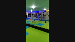 گوشه ای از تمرینات باشگاه ایرانا کوی فرهنگ( وبلاگ آکادمی قهرمانی تکواندو استادمنصور بهرامی)
