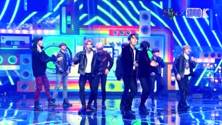 اجرای آهنگ Hands up از Stray kids