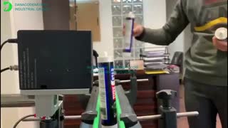 چاپ روی بدنه چسب سیلیکونی توسط جت پرینتر اتوماتیک مدل +DCN 150 A